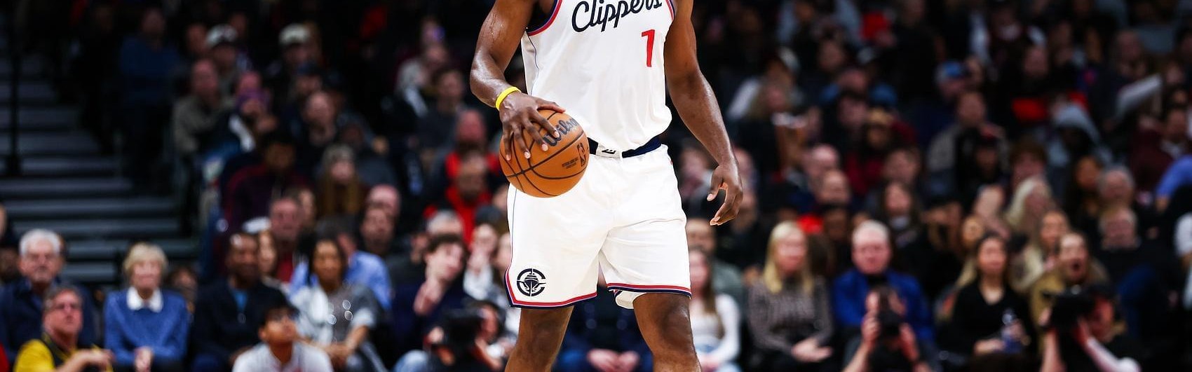 开云体育入口-快船惨败夜：哈登疲态尽显，悍将难堪大用，小卡令人担忧