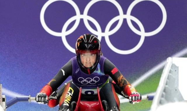 书写新纪录 中国女子双人雪橇收获第八名