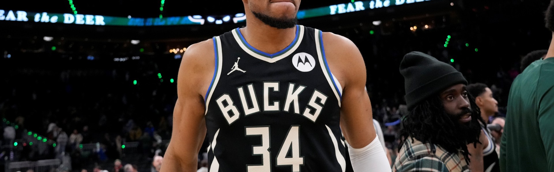 kaiyun-雄鹿主场迎战绿军 字母哥连续缺席15场比赛后迎来复出