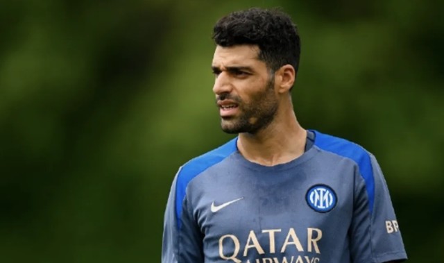 开云体育下载-战火遮蔽真相，塔雷米的“抉择”让无数网友破防，也让无数网友唏嘘_新浪新闻