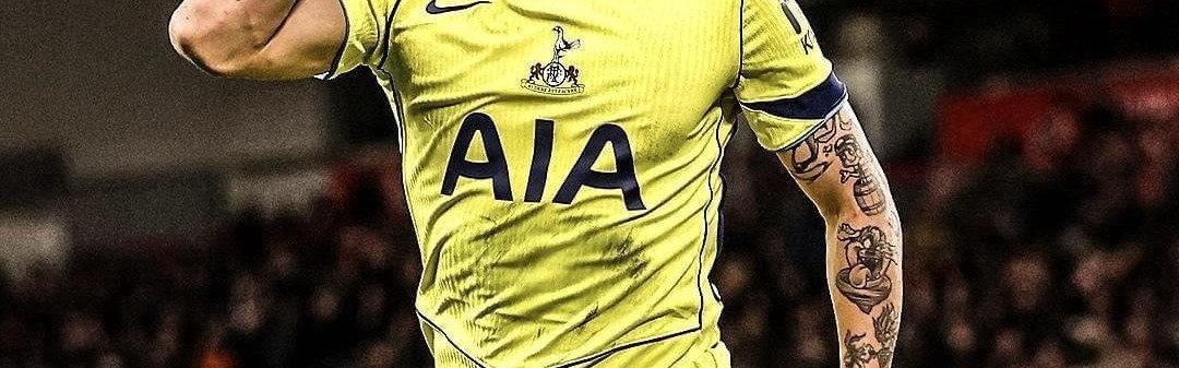 开云体育下载-足坛一夜动态：利物浦1-1热刺！曼联3-1维拉 巴萨5-2飞翼戴帽