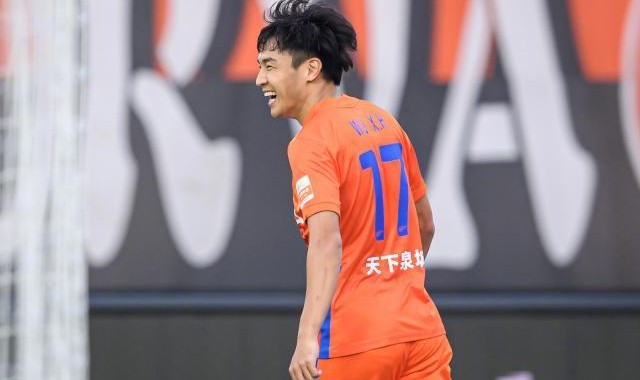 开云-泰山一高一快爆发正是时候 “抢票”40强赛集训名单